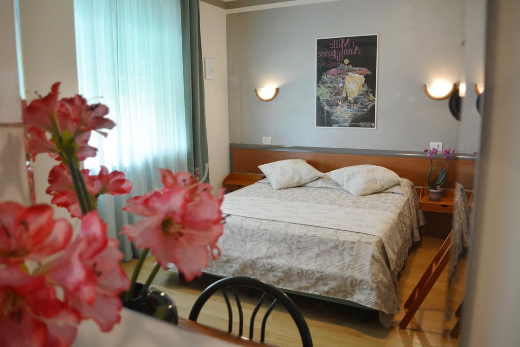 Villa Chiara Lazise Exteriör bild